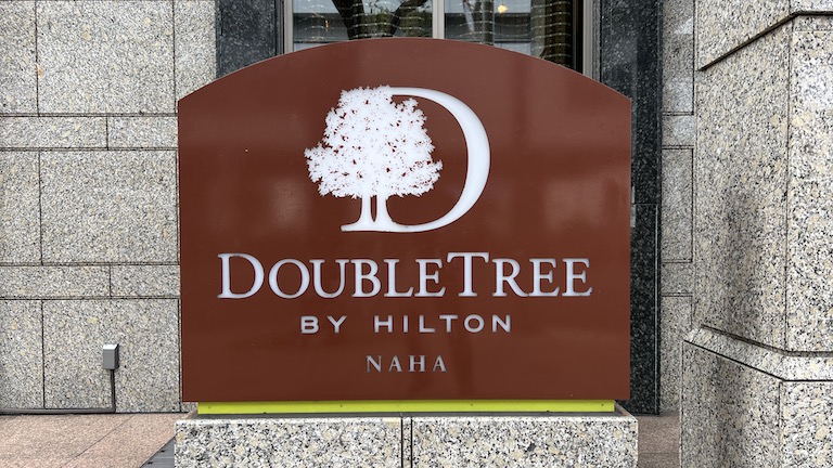 202201/doubletree-naha